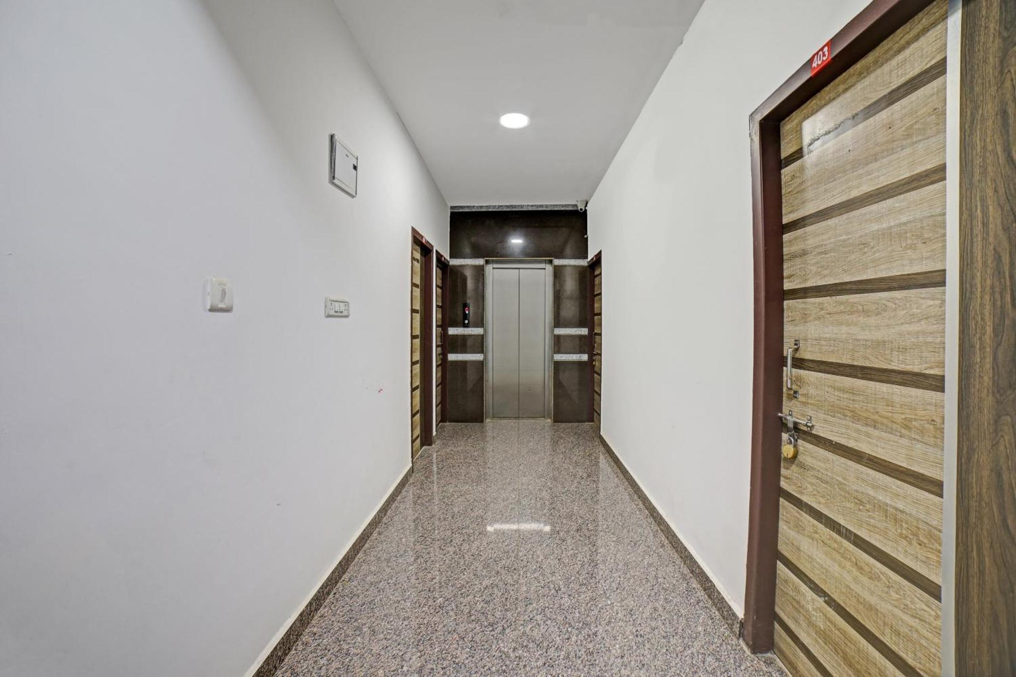 Spot On 81164 San International Hotel Bangalore Extérieur photo