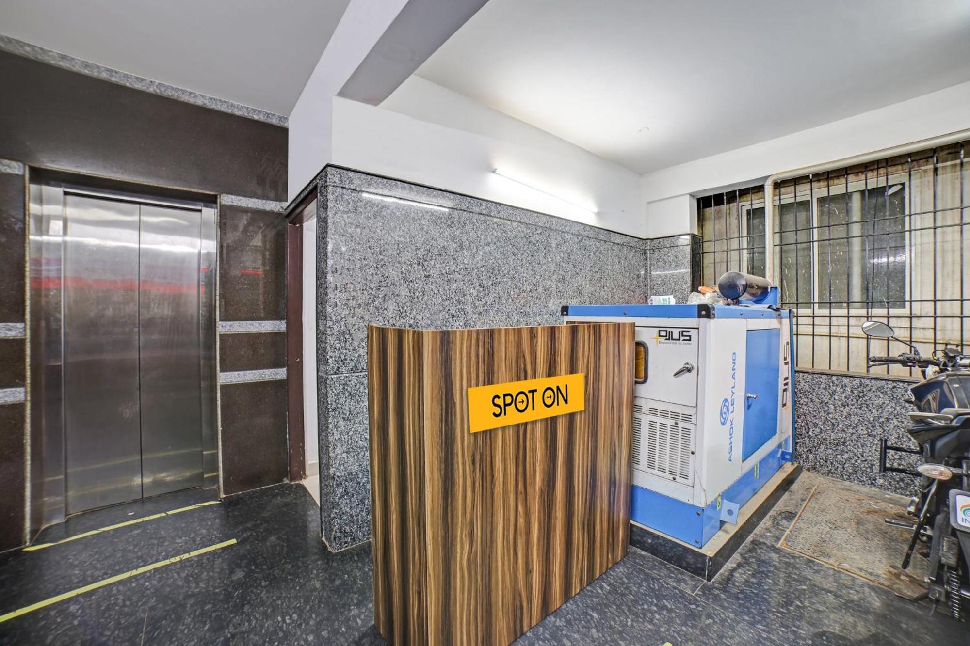 Spot On 81164 San International Hotel Bangalore Extérieur photo